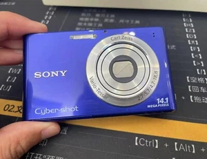 Sony Cyber-Shot DSC-W330 14.1MP 4x Optical Zoom Digital Camera Blue English - Picture 1 of 7