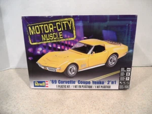 1:25 1969 CHEVROLET CORVETTE YENKO 2 IN 1 CUSTOM OR STOCK, REVELL MODEL KIT - Picture 1 of 12