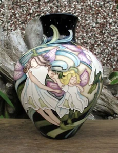Moorcroft Rare SNOWDROP FAIRIES Trial 5.2.24 Vase Shape 265/7 Retail Price £995 - Imagen 1 de 24