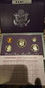1992 S Uncirculated Proof set includes Kennedy .50, Mint Condition. Low Bid. - Picture 1 of 2