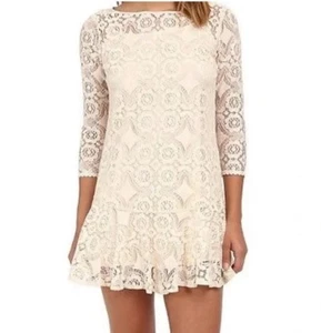 Free People ~ Ivory Lace Ruffle Hem 3/4 Sleeve Shift Party Dress S - Picture 1 of 5