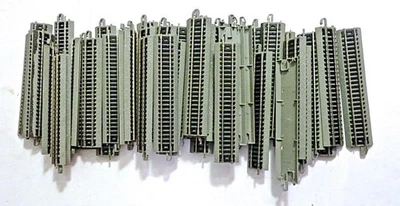 58 Pieces of used Bachman Snap Track 5" Long Cut at one end Still Useable - Image 1 of 4