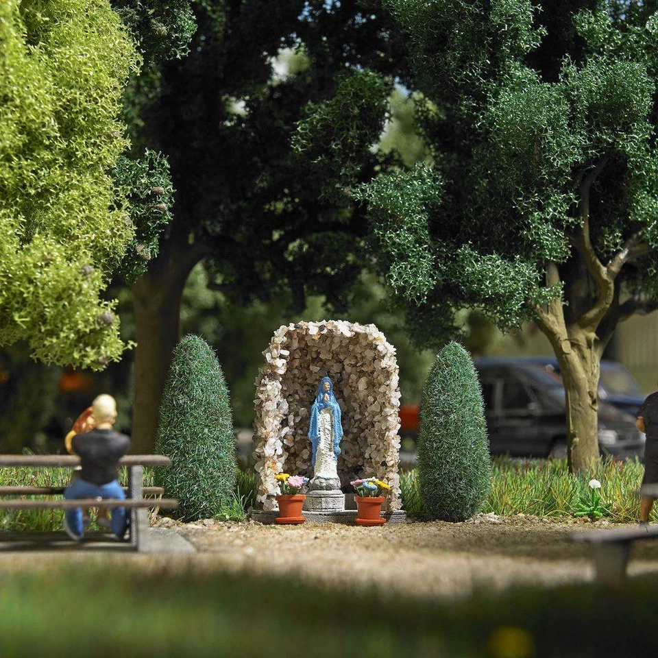 Busch 1095 HO Lourdes grotto - Image 1 of 1