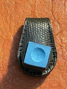 Billiards Geek - Lizard Magnetic Chalk Holder - Accessory For Your Pool Cue - Picture 1 of 2