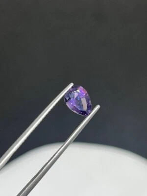 1.00/0.95Ct Pear Cut Untreated Ceylon Violet Spinel Loupe Clean 7.4mm x 5.4mm - Image 1 of 4