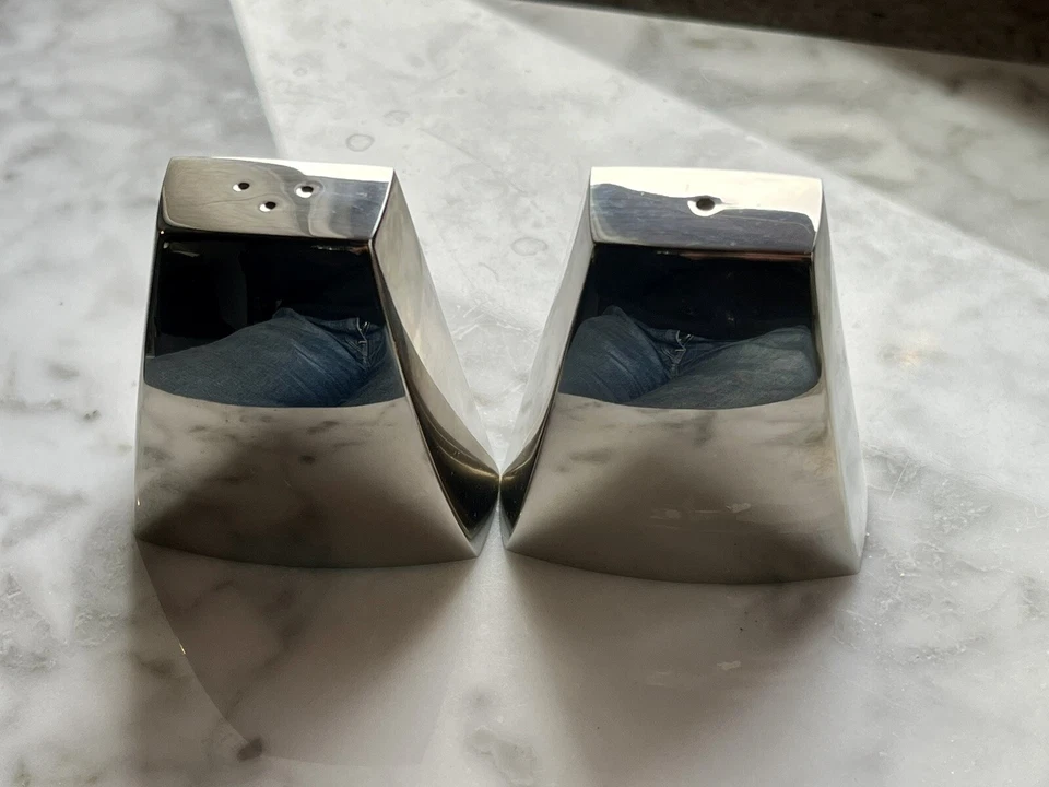 SALE E PEPE SET PHILIPPI DESIGN SALIERA E PEPIERA ARGENTO - Immagine 1 di 4