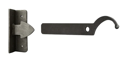 LARGE WROUGHT IRON GATE KEEP LATCH AND LEVER SET - Image 1 of 4