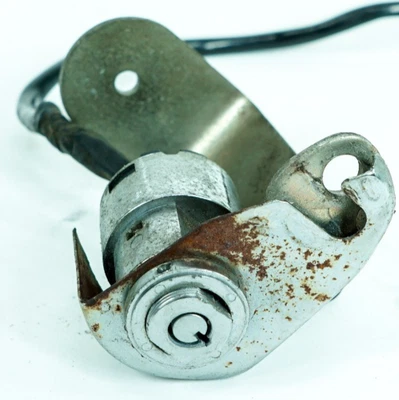 83 Harley Sportster 1000 XLX interruptor de ignição OEM cilindro de cano * SEM chave * 1347 - Imagem 1 de 4