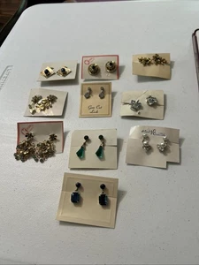 Menge 10 Paar neue Vintage Coro und verschiedene Clip Ohrringe. Lot# 1 - Bild 1 von 21