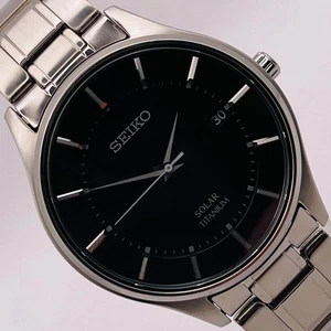 Seiko Selection Solar Titanium SBPX103 V157-0BX0 Herrenuhr mit Titangehäuse - Bild 1 von 9