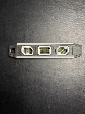 Johnson Torpedo Level 9”Tool 1421-0900 Magnetic Plastic And Aluminum Black Used - Image 1 of 4