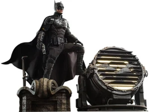 Batman and Bat-Signal Collectible Set by Hot Toys Sideshow - Picture 1 of 9