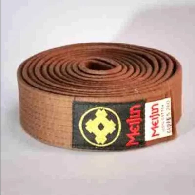 Cinturón de Karate Estudiantil Meijin Color 1.5 pulgadas Foto 1 de 4