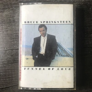 BRUCE SPRINGSTEEN CASSETTE TAPE TUNNEL OF LOVE 1987 Columbia Record Ct40999 - Picture 1 of 4