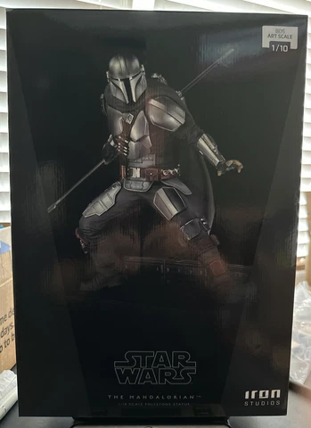 Star Wars The Mandalorian Statue Cover