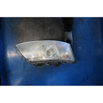 HEADLAMP RH FOR SAAB 9.3 (02-08) 1.9 16V TID (110KW) BER. 4P/D/1910CC 2002 - Image 1 of 4