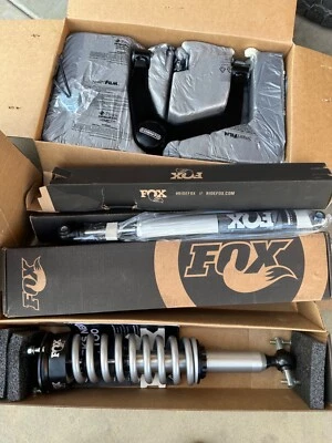 2020-2024 Chevy/GMC1500 6" lift kit max trac with fox shocks and cognito A arms  Foto 1 de 4