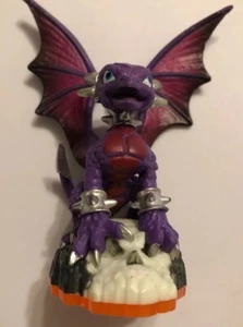 Cynder - Giants Skylanders Figure - Picture 1 of 4