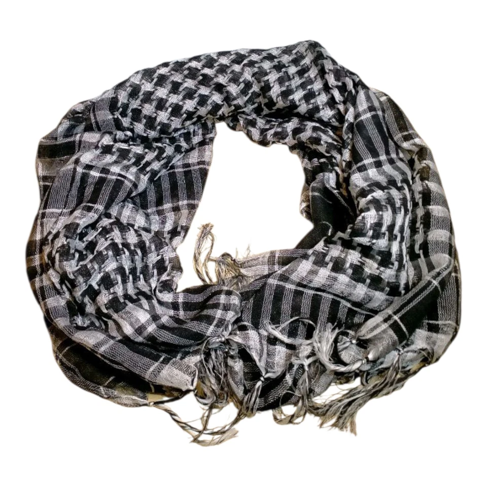 Foulard stile Kefiah Arabo Nero e Bianco Misure 90x90 cm - Immagine 1 di 4