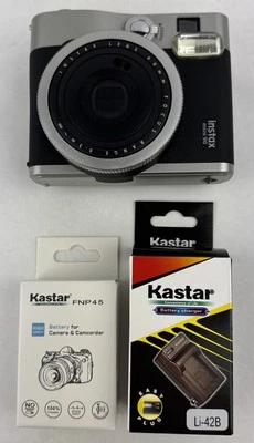 Cámara Fujifilm Instax Mini 90 negra plateada cargador batería probado funcionando Foto 1 de 4