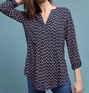 Camicetta Maeve taglia grande a pois con bottoni ufficio manica arrotolata plissettata preppy - Foto 1 di 12