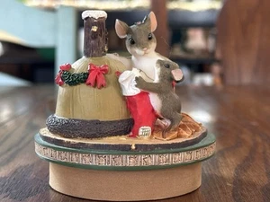 Fitz & Floyd 2001 Charming Tails Candle Topper "Las medias fueron colgadas..." - Imagen 1 de 5