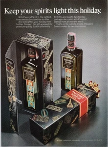 Anuncio impreso pasaporte escocés 1972 embalaje de regalo de whisky de vacaciones vintage - Imagen 1 de 1