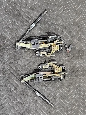 BMW 325Ci 330Ci E46 M3 CONVERTIBLE TOP LATCH LOCK PAIR REBUILT OEM  - Image 1 of 4