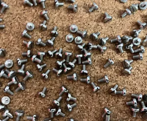 Tornillo de máquina de cabeza de queso ranurado de acero inoxidable M2 x 3 mm A2 DIN 84 varias cantidades - Imagen 1 de 2