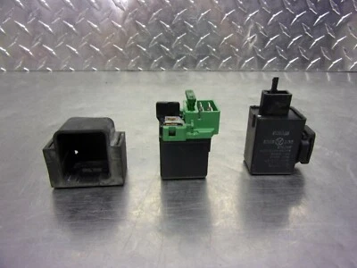 627 A HONDA SHADOW AERO 1100 C3 2001 OEM SET RELÉ (CUATRO) Foto 1 de 4