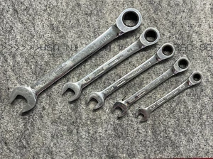 DEWALT Ratcheting Combination Wrench Set Of 5 - Picture 1 of 8