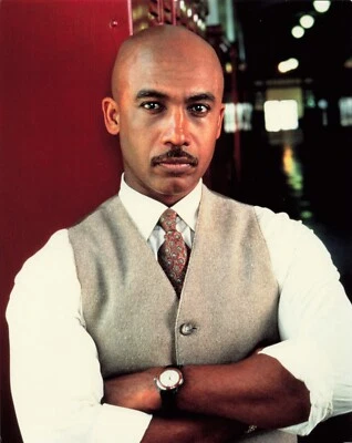 Montel Williams TV Press Photo 8x10 1996 Matt Waters Studio Portrait  *P90a - Image 1 of 2