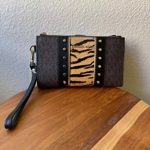 Borsa Michael Kors Jet Set Doppia Zip Polso Marrone Logo Tigre Polpaccio Capelli Borsa - Foto 1 di 9