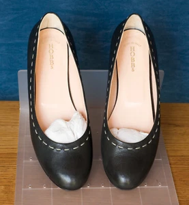 Hobbs UK Vintage Leather Ballet Pump Shoes. Navy with white stitch detail. Size: - Picture 1 of 13