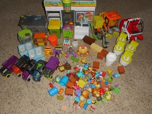 Grossery Gang, Trash Pack Figures, And Playset Lot, Yucky  Mart - Picture 1 of 10