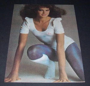 BROOKE SHIELDS - RALPH MACCHIO - KARATE KID Turkish 1986 Magazine PINUP 47751 - Picture 1 of 2