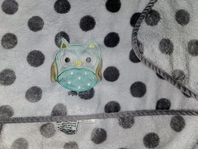 Manta bebé Garanimals animal búho gris círculos lunares felpa verde azulado pájaro Foto 1 de 4