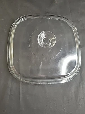 Pyrex A12C  Replacement Glass Lid for CorningWare 10.5” Sq	Chipped - Image 1 of 4