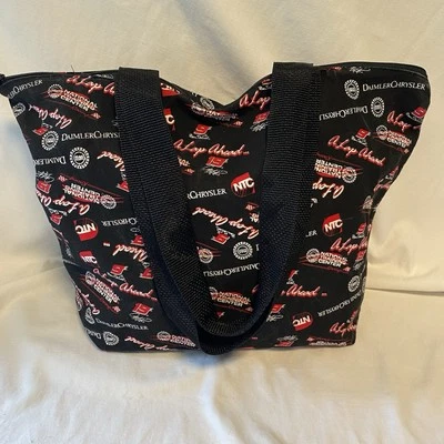 Bolso de Mano Nascar Vintage Auto Racing 1981. 16 pulgadas de ancho x 12 pulgadas de alto Foto 1 de 3