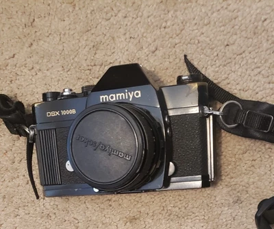 MAMIYA DSX 1000B CAMERA W/ AUTO MAMIYA SEKOR SX 1:1.8 55MM LENS FILM FIRES 1000 - Image 1 of 4