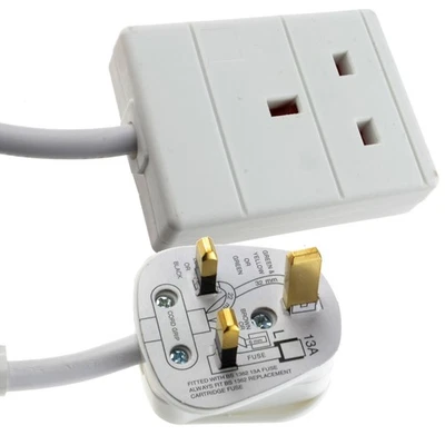 1 Gang Single Way UK 13A Mains Power Socket Extension Lead White  0.5m - Image 1 of 4