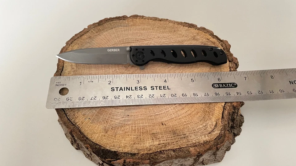 Gerber Knife 4660322A3 Linerlock Assisted Opener Plain Blade Folding Knife - Image 1 of 4