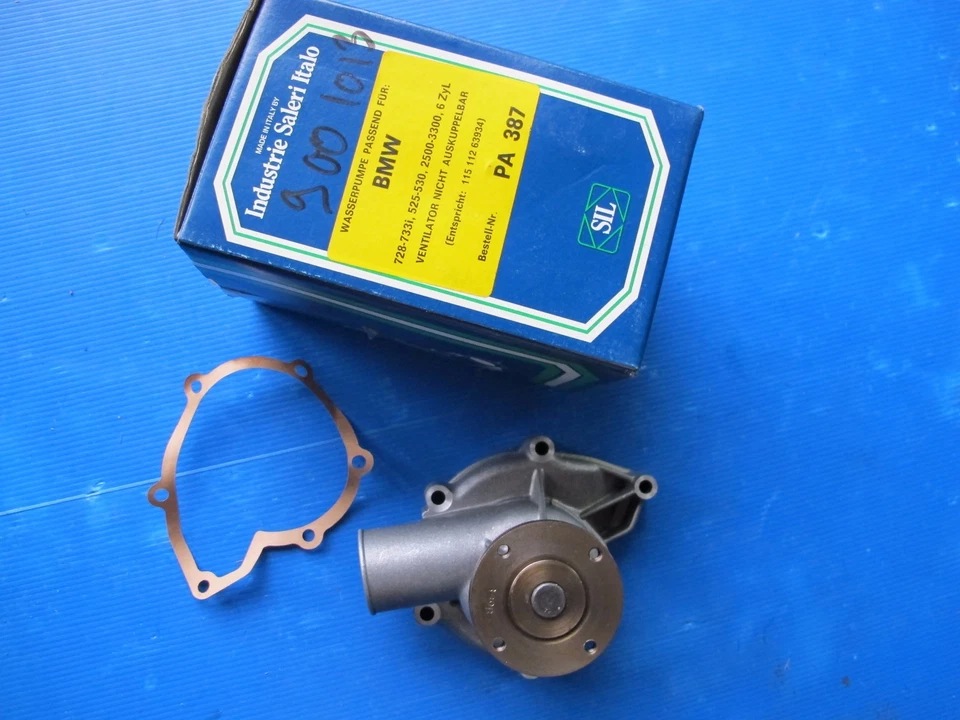 Saleri Water Pump For BMW 2.5, 2.8, 3.0 And 3.3, BMW Series 5, 6, 7 - Image 1 of 1