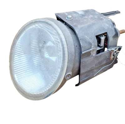 Faro antiniebla delantero izquierdo Nissan Máxima 2000-2001 26155-2Y925 OEM Foto 1 de 4