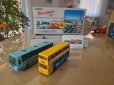 Coffret corgi bus Plaxton, Metrobus, Manque AEC Routemaster - Photo 1/4