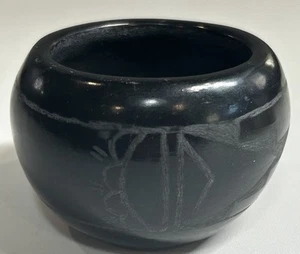 Phyllis Tafoya Santa Clara Pueblo Carved Blackware Bowl Signed Native American - Picture 1 of 10