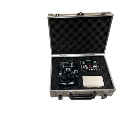 i-SOBOT by Tomy - Remote controlled humanoid robot - Image 1 of 4