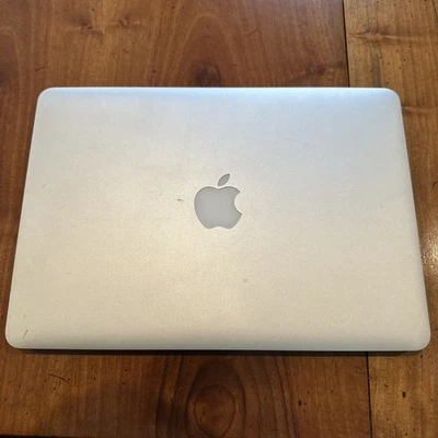 Apple MacBook Pro A1502 33,8 cm (13,3 Zoll) Laptop - ME864D/A (Oktober, 2013) - Bild 1 von 3