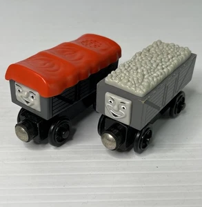 Giggling & Troublesome Truck - Thomas The Tank Engine & Friends Wooden Magnetic - Picture 1 of 8