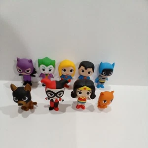 Funko Mystery Minis DC SUPER HEROES & PETS Lot Batman Joker Harley Wonder Woman - Picture 1 of 5